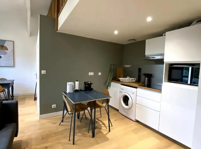 Saint Michel - Sublime T2 A Deux Pas Du Metro